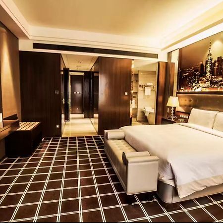 Royal Century Hotel Шанхай Экстерьер фото